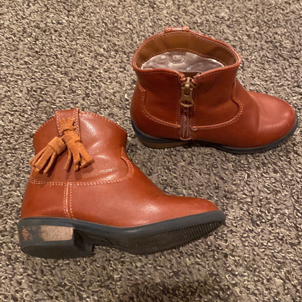 Cat & Jack Toddler Faux Leather Booties - Picture 2 of 4